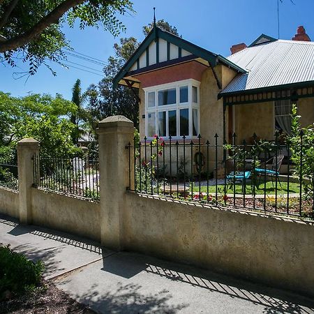 Danum House Villa Fremantle Bagian luar foto