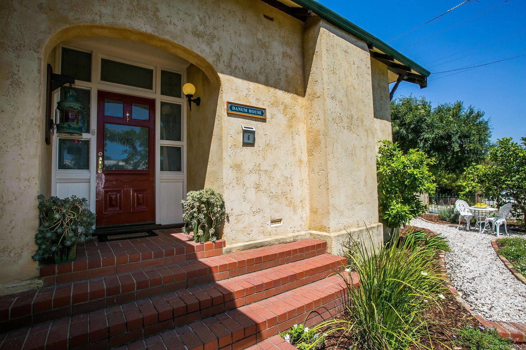 Danum House Villa Fremantle Bagian luar foto